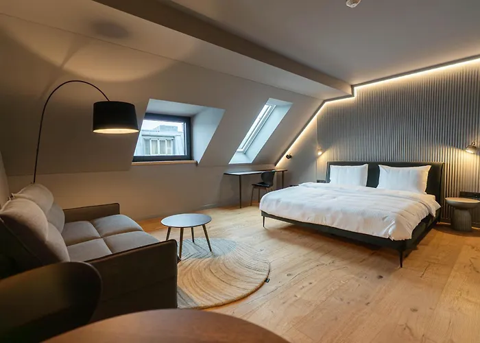 Conlon House Apartment